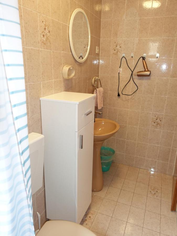 Klimatisiertes Apartment Barbara Trpanj Zewnętrze zdjęcie